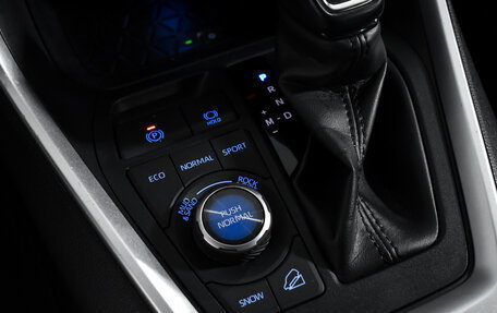 Toyota RAV4, 2019 год, 2 799 000 рублей, 18 фотография