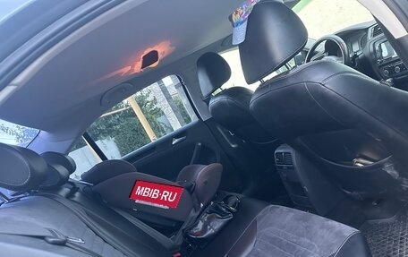 Volkswagen Jetta VI, 2011 год, 1 000 000 рублей, 8 фотография