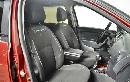Renault Logan II, 2018 год, 970 900 рублей, 8 фотография