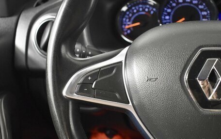 Renault Logan II, 2018 год, 970 900 рублей, 14 фотография
