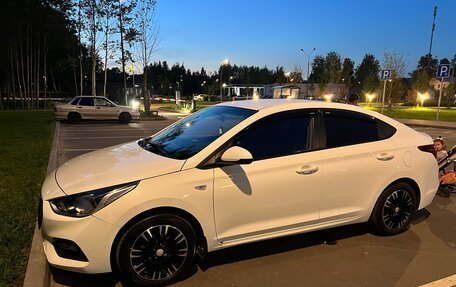 Hyundai Solaris II рестайлинг, 2019 год, 1 050 000 рублей, 3 фотография