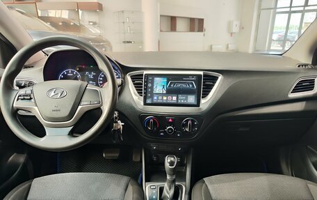 Hyundai Solaris II рестайлинг, 2019 год, 988 000 рублей, 14 фотография
