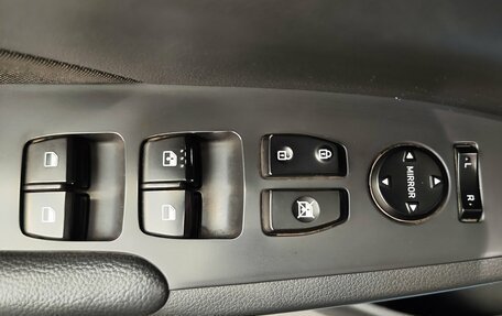 Hyundai Solaris II рестайлинг, 2019 год, 988 000 рублей, 16 фотография