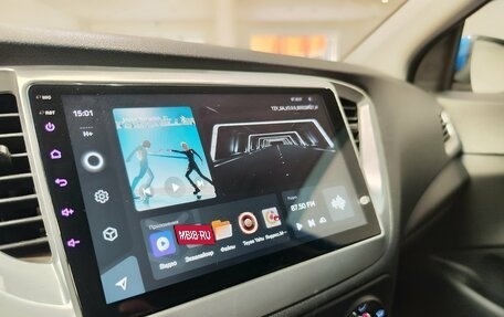 Hyundai Solaris II рестайлинг, 2019 год, 988 000 рублей, 19 фотография