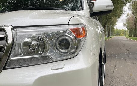 Toyota Land Cruiser 200, 2013 год, 4 300 000 рублей, 25 фотография