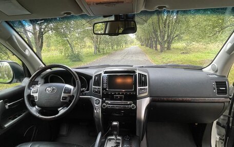 Toyota Land Cruiser 200, 2013 год, 4 300 000 рублей, 27 фотография