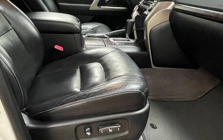 Toyota Land Cruiser 200, 2013 год, 4 300 000 рублей, 28 фотография