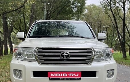 Toyota Land Cruiser 200, 2013 год, 4 300 000 рублей, 23 фотография
