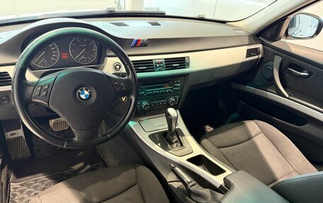 BMW 3 серия, 2009 год, 930 000 рублей, 11 фотография