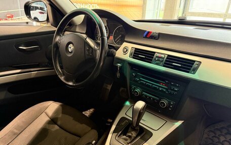 BMW 3 серия, 2009 год, 930 000 рублей, 17 фотография