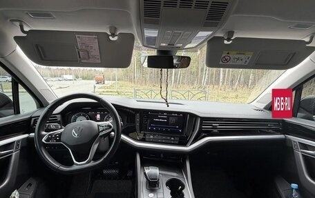 Volkswagen Touareg III, 2021 год, 5 750 000 рублей, 4 фотография