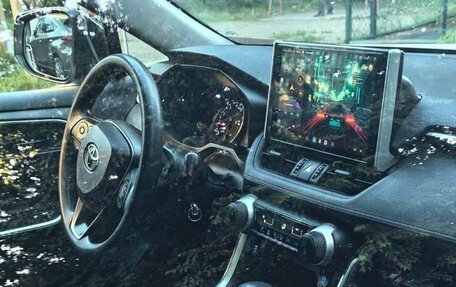 Toyota RAV4, 2020 год, 2 500 000 рублей, 17 фотография