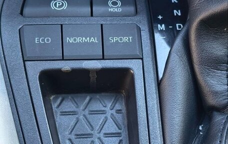 Toyota RAV4, 2020 год, 2 500 000 рублей, 23 фотография