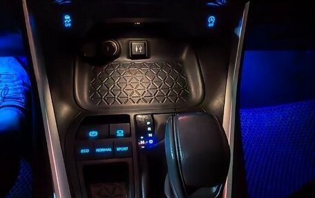 Toyota RAV4, 2020 год, 2 500 000 рублей, 37 фотография