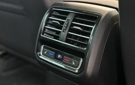 Volkswagen Passat B8 рестайлинг, 2016 год, 1 300 000 рублей, 17 фотография