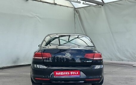 Volkswagen Passat B8 рестайлинг, 2016 год, 1 300 000 рублей, 6 фотография