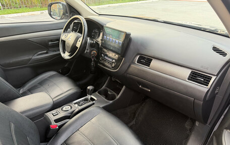 Mitsubishi Outlander III рестайлинг 3, 2012 год, 1 155 000 рублей, 7 фотография