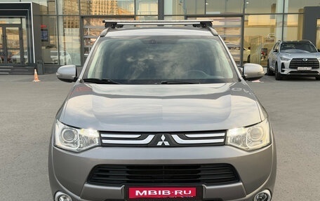 Mitsubishi Outlander III рестайлинг 3, 2012 год, 1 155 000 рублей, 2 фотография