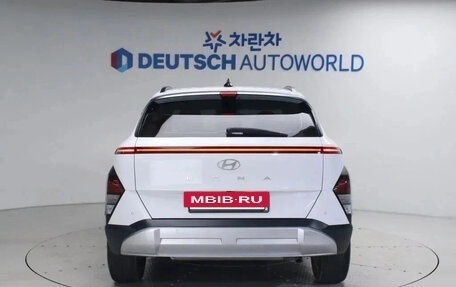 Hyundai Kona, 2023 год, 1 800 000 рублей, 4 фотография