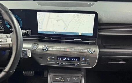 Hyundai Kona, 2023 год, 1 800 000 рублей, 10 фотография