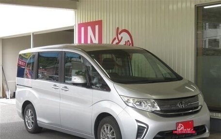 Honda Stepwgn IV, 2017 год, 1 400 000 рублей, 2 фотография