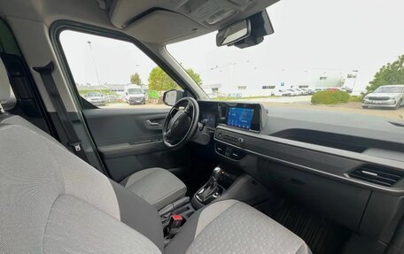 Ford Tourneo Courier, 2023 год, 2 700 000 рублей, 7 фотография