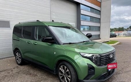 Ford Tourneo Courier, 2023 год, 2 700 000 рублей, 3 фотография