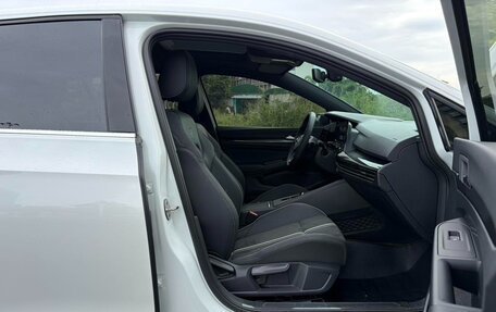 Volkswagen Golf VIII, 2022 год, 1 819 000 рублей, 14 фотография