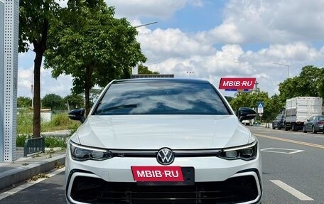 Volkswagen Golf VIII, 2022 год, 1 819 000 рублей, 2 фотография
