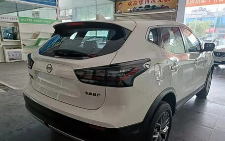 Nissan Qashqai, 2025 год, 1 800 000 рублей, 4 фотография