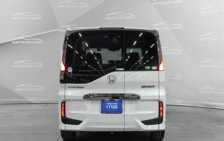 Honda Stepwgn IV, 2019 год, 2 750 000 рублей, 4 фотография