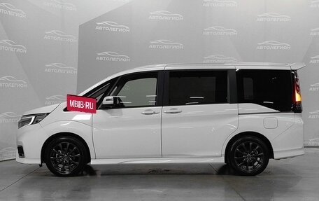 Honda Stepwgn IV, 2019 год, 2 750 000 рублей, 2 фотография