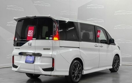 Honda Stepwgn IV, 2019 год, 2 750 000 рублей, 5 фотография