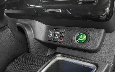 Honda Stepwgn IV, 2019 год, 2 750 000 рублей, 26 фотография