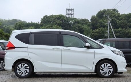 Honda Freed II, 2019 год, 1 329 700 рублей, 8 фотография