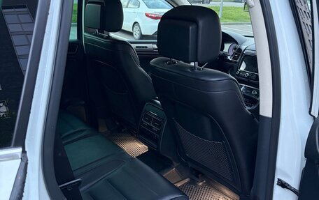 Volkswagen Touareg III, 2015 год, 3 450 000 рублей, 10 фотография
