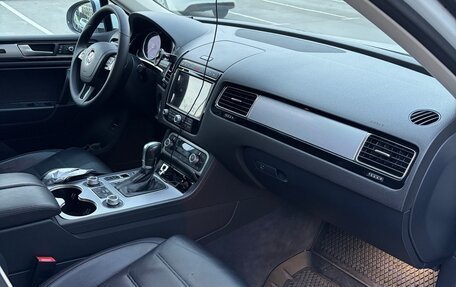 Volkswagen Touareg III, 2015 год, 3 450 000 рублей, 8 фотография