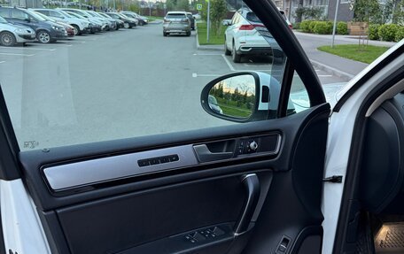 Volkswagen Touareg III, 2015 год, 3 450 000 рублей, 12 фотография