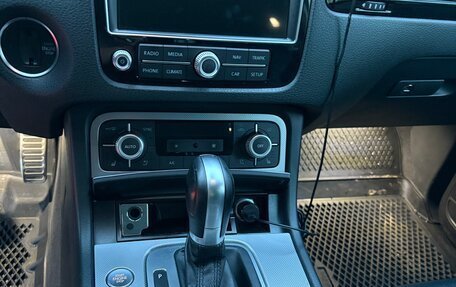 Volkswagen Touareg III, 2015 год, 3 450 000 рублей, 15 фотография