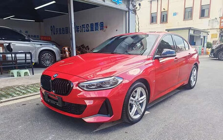 BMW 1 серия, 2023 год, 1 100 000 рублей, 3 фотография