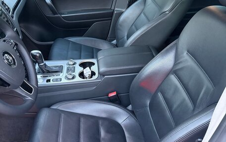 Volkswagen Touareg III, 2015 год, 3 450 000 рублей, 14 фотография