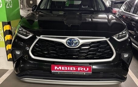 Toyota Highlander, 2024 год, 6 800 000 рублей, 1 фотография
