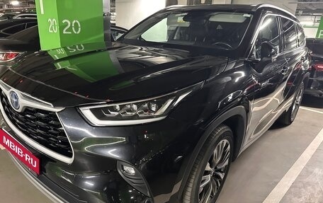 Toyota Highlander, 2024 год, 6 800 000 рублей, 2 фотография