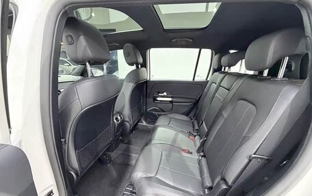 Mercedes-Benz GLB, 2022 год, 2 035 000 рублей, 13 фотография