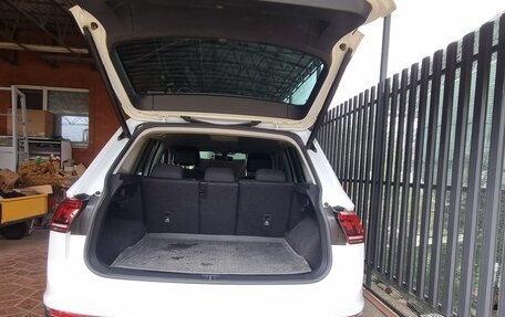 Volkswagen Tiguan II, 2017 год, 2 800 000 рублей, 10 фотография
