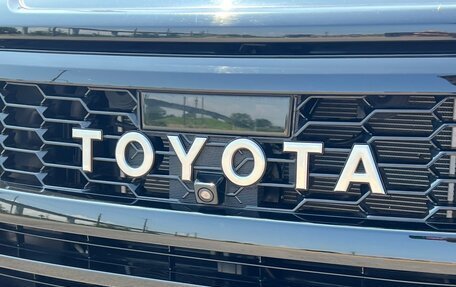 Toyota Hilux VIII, 2023 год, 4 400 000 рублей, 14 фотография