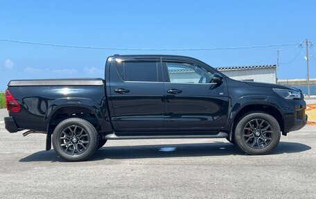 Toyota Hilux VIII, 2023 год, 4 400 000 рублей, 6 фотография