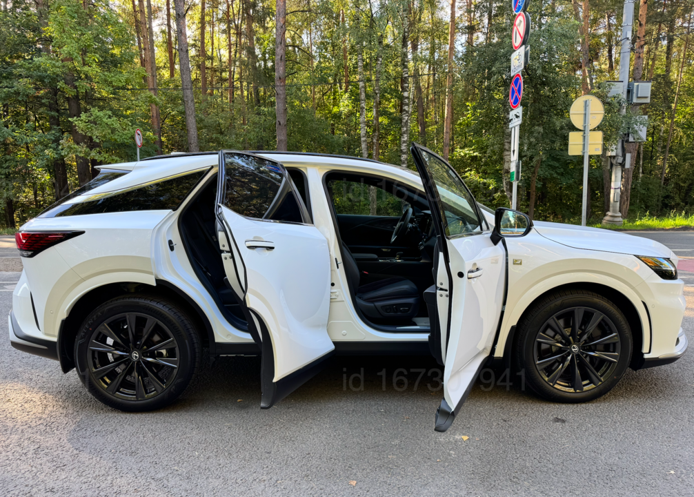 Lexus RX IV рестайлинг, 2026 год, 12 500 000 рублей, 16 фотография