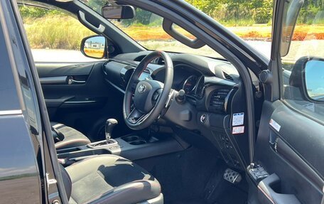 Toyota Hilux VIII, 2023 год, 4 400 000 рублей, 18 фотография