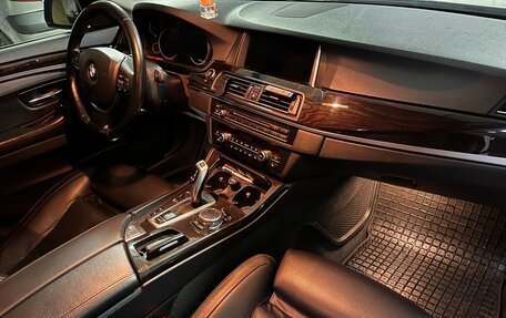 BMW 5 серия, 2015 год, 2 400 000 рублей, 8 фотография